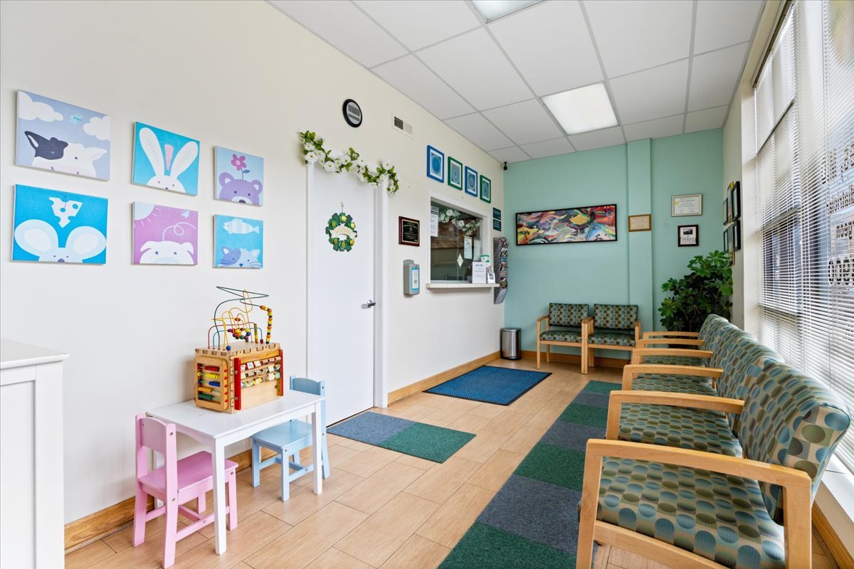 1916 West Irving Park Road Chicago, IL 60613 - Photo 24 of 27