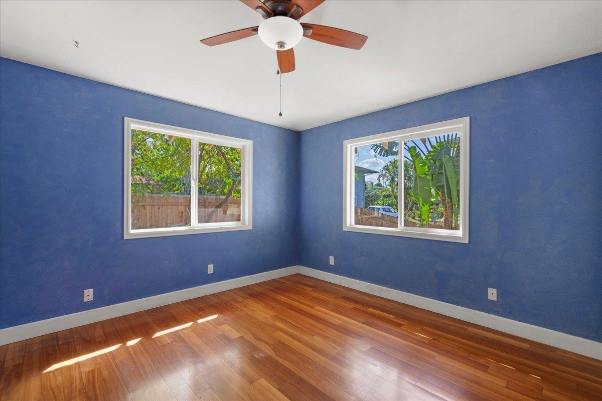 44 Puu KOA Place Haiku, HI 96708 - Photo 22 of 42 a view of an empty room with a window