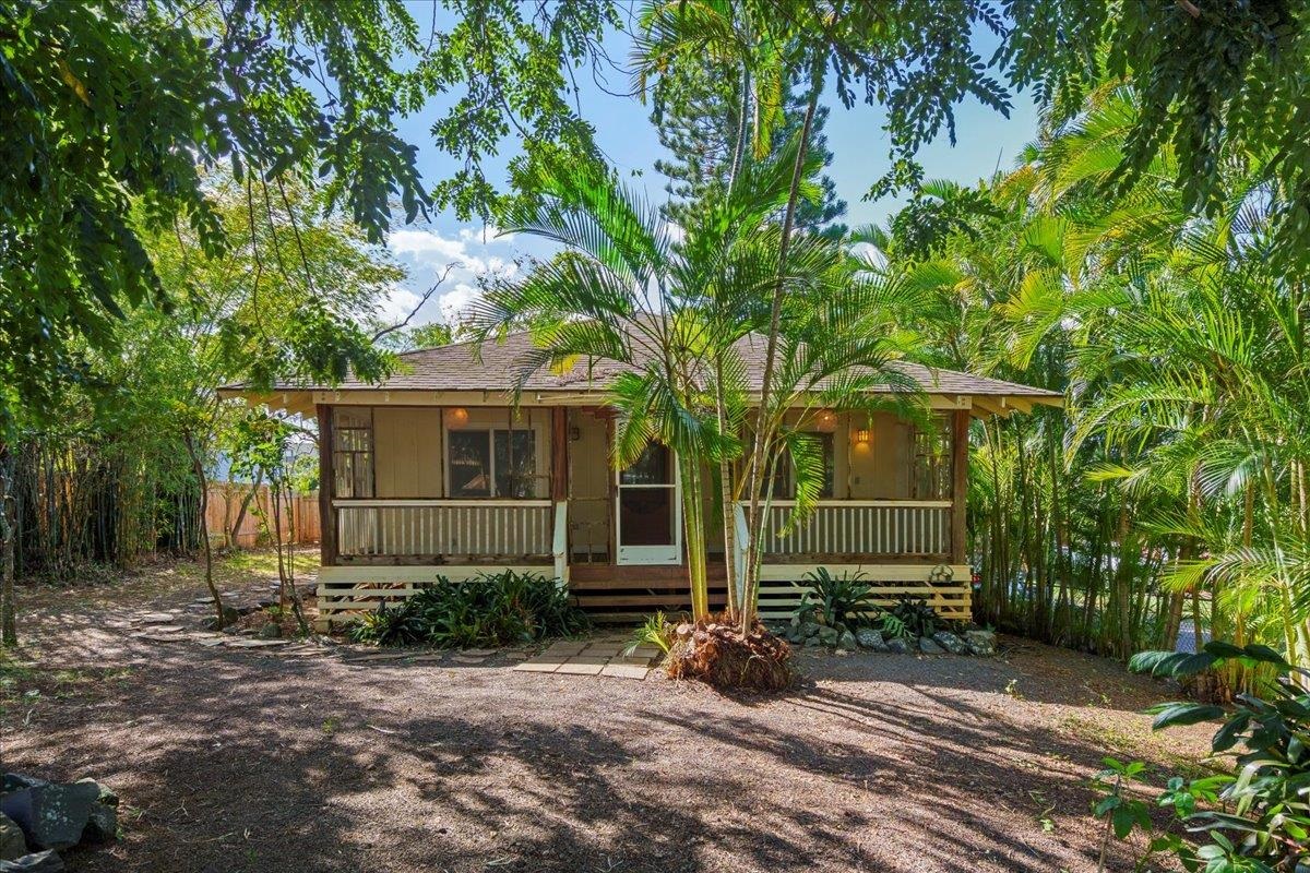 44 Puu KOA Place Haiku, HI 96708 - Photo 35 of 42 front view of a house with a tree