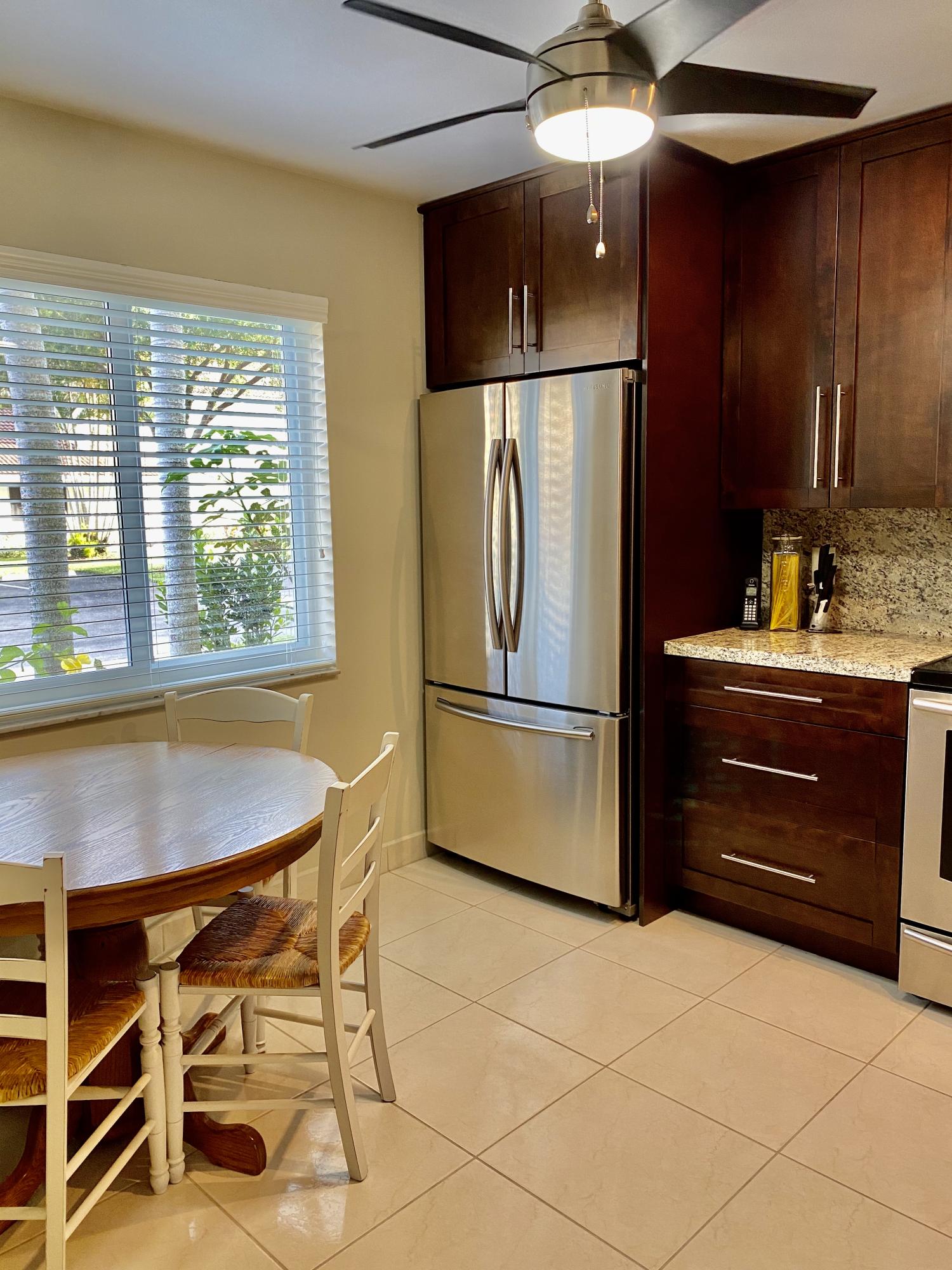 6351 Walk Circle Boca Raton, FL 33433 - Photo 3 of 18 Kitchen