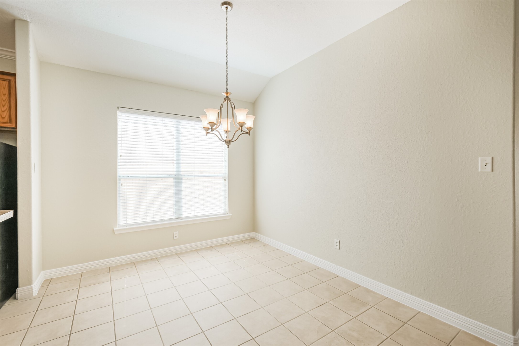 5811 Ranch Riata Court Katy, TX 77449 - Photo 10 of 35