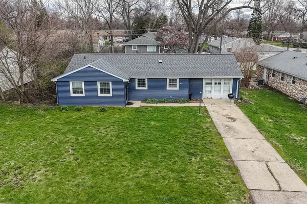 $229,000 | 377 Florida Avenue, Aurora, IL 60506