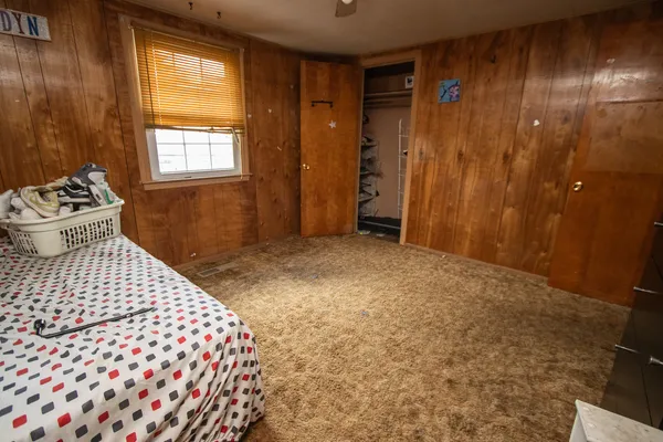 $229,000 | 377 Florida Avenue, Aurora, IL 60506