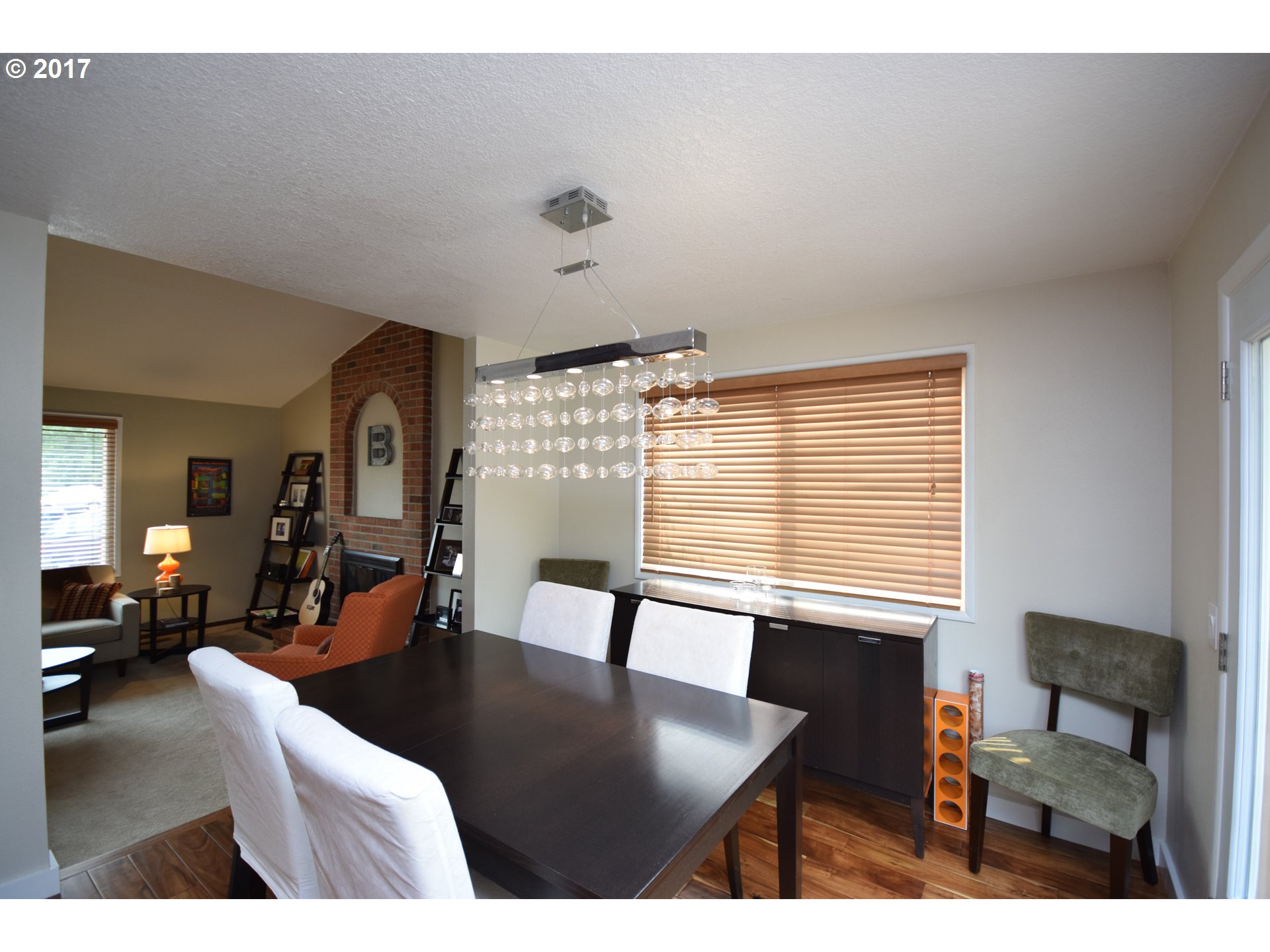 8087 Southwest Rigert Court Beaverton, OR 97007 - Photo 7 of 21 Gallery Image 7
