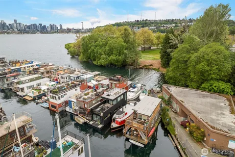 $318,000 | 2143 North Northlake Way, Unit 34, Seattle, WA 98103