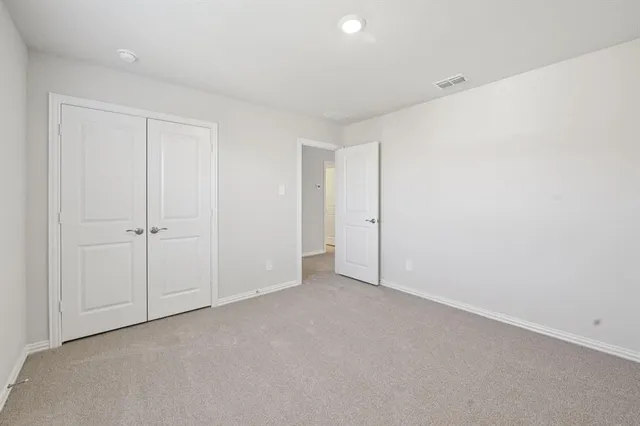 $2,300 | 717 Leavenworth Drive, McKinney, TX 75071