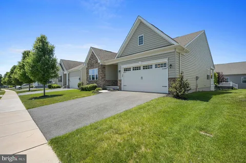 $465,000 | 672 Southerness Drive, Townsend, DE 19734
