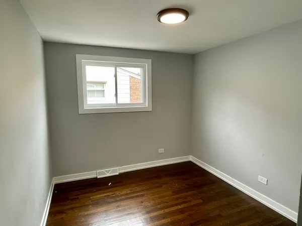 $1,600 | 538 East 134th Street, Chicago, IL 60827