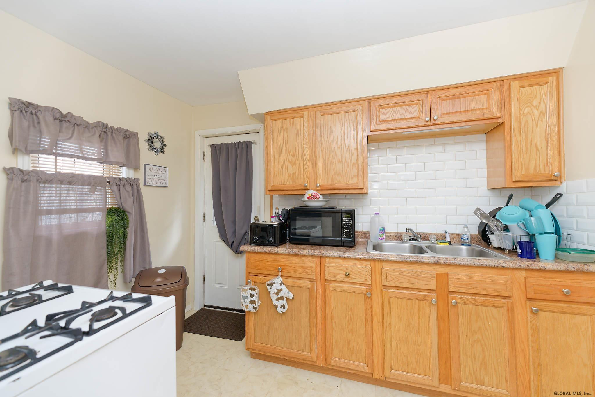 6 4th Avenue Rensselaer, NY 12144 - Photo 12 of 28 Photo 13