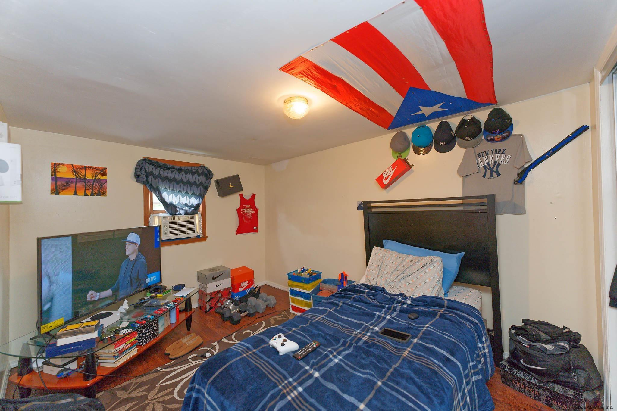 6 4th Avenue Rensselaer, NY 12144 - Photo 15 of 28 Photo 16