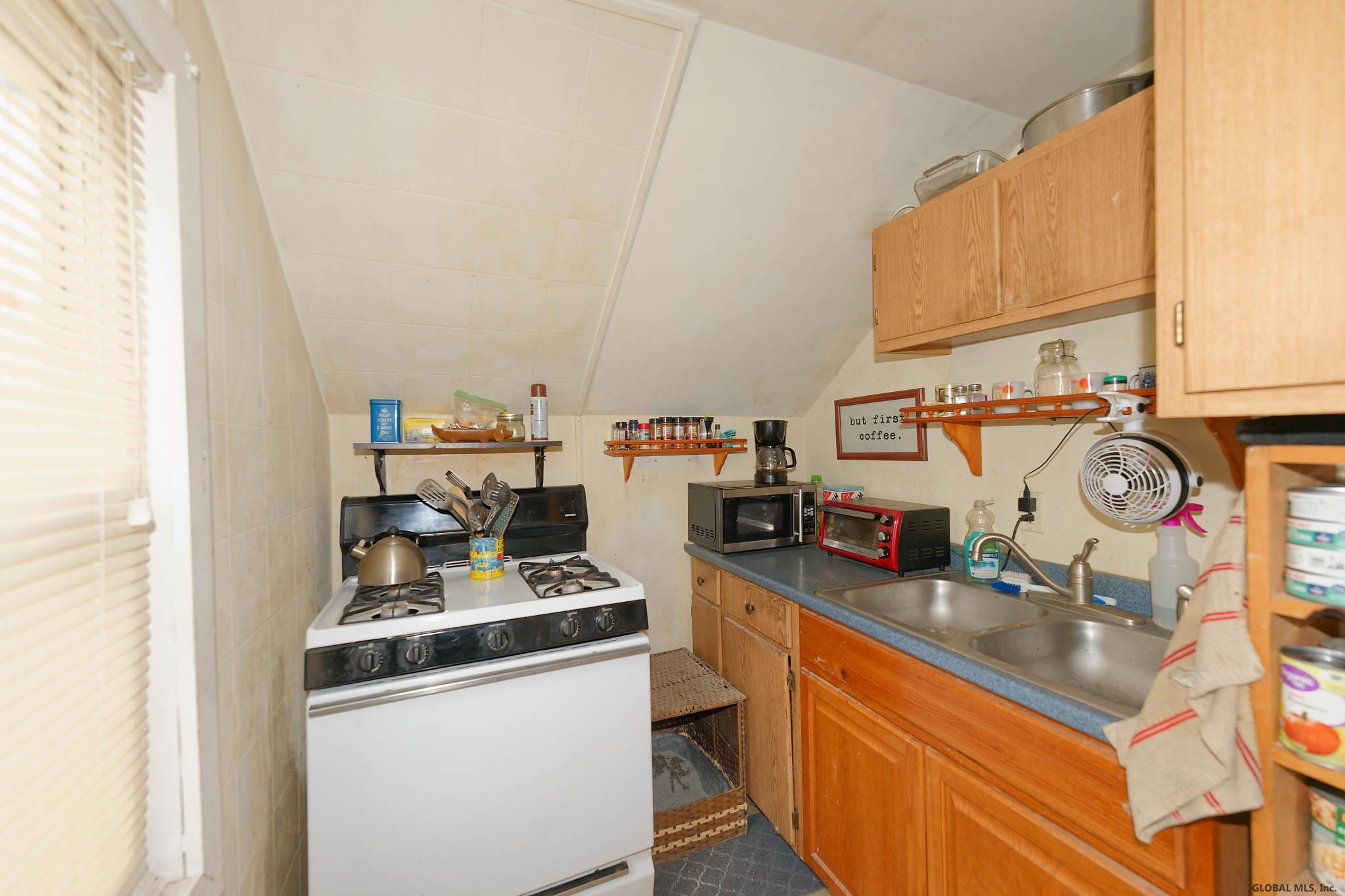 6 4th Avenue Rensselaer, NY 12144 - Photo 21 of 28 Photo 22