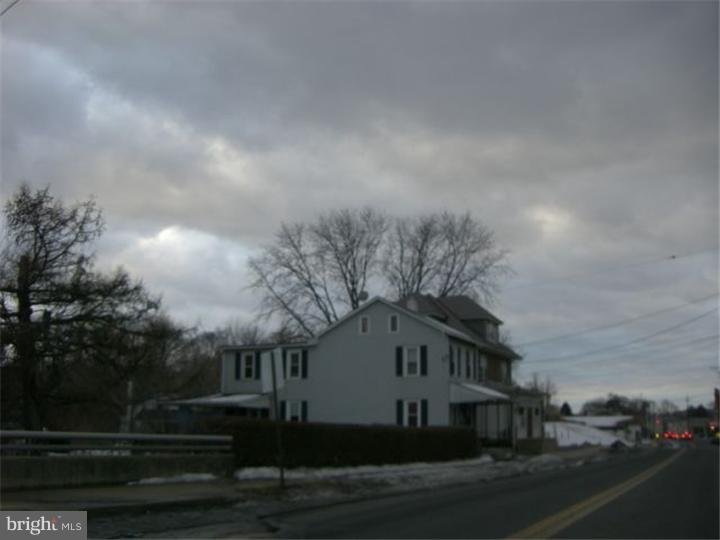 1116 Mount Laurel Road Temple, PA 19560 - Photo 4 of 8 Gallery Image 4