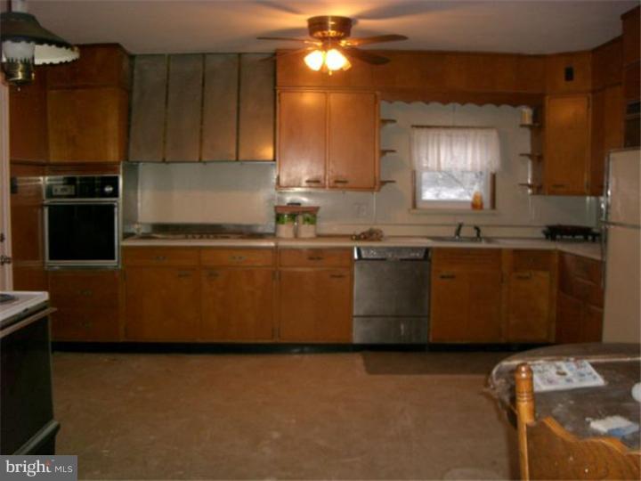 1116 Mount Laurel Road Temple, PA 19560 - Photo 7 of 8 Gallery Image 7