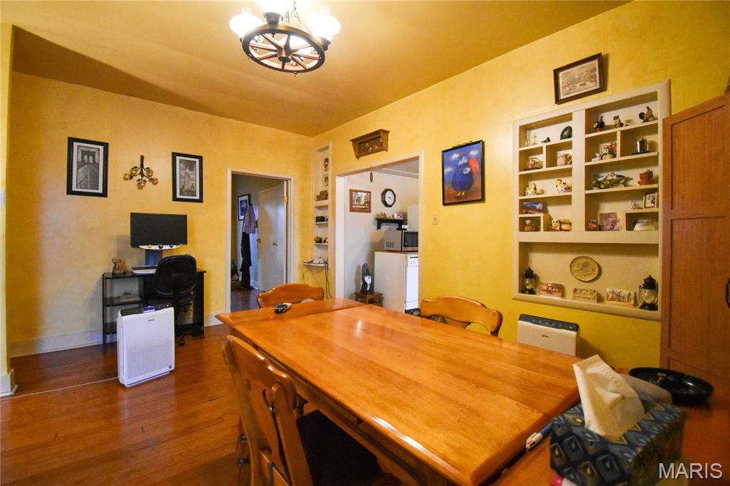 200 West Garrison Street Gillespie, IL 62033 - Photo 23 of 34