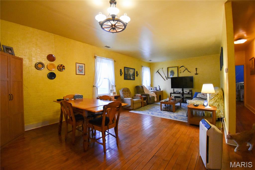 200 West Garrison Street Gillespie, IL 62033 - Photo 24 of 34