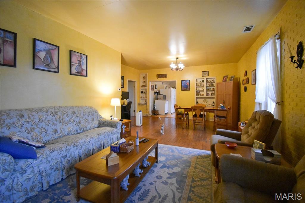 200 West Garrison Street Gillespie, IL 62033 - Photo 26 of 34