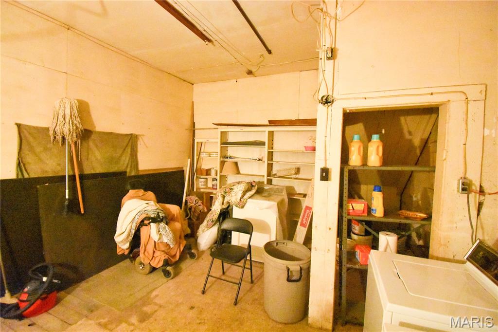 200 West Garrison Street Gillespie, IL 62033 - Photo 30 of 34