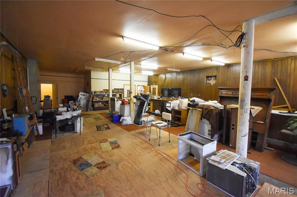 200 West Garrison Street Gillespie, IL 62033 - Photo 31 of 34