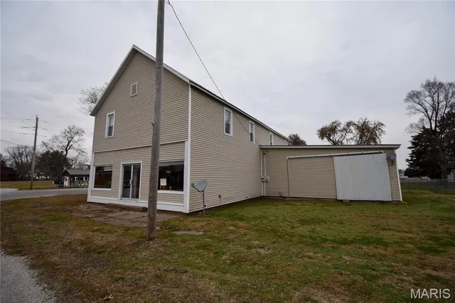 $70,000 | 200 West Garrison Street, Gillespie, IL 62033