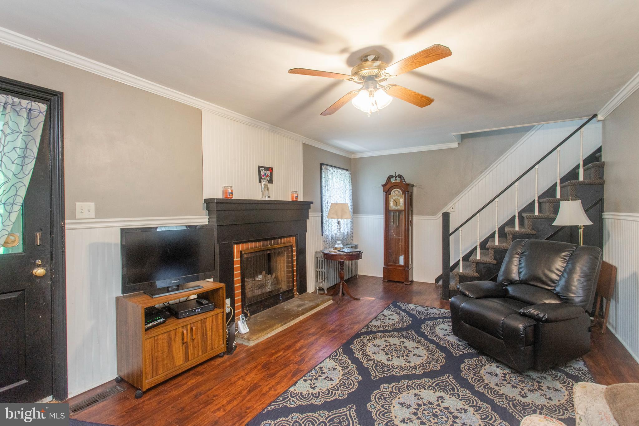 614 Meetinghouse Road Boothwyn, PA 19061 - Photo 11 of 49 Living Room