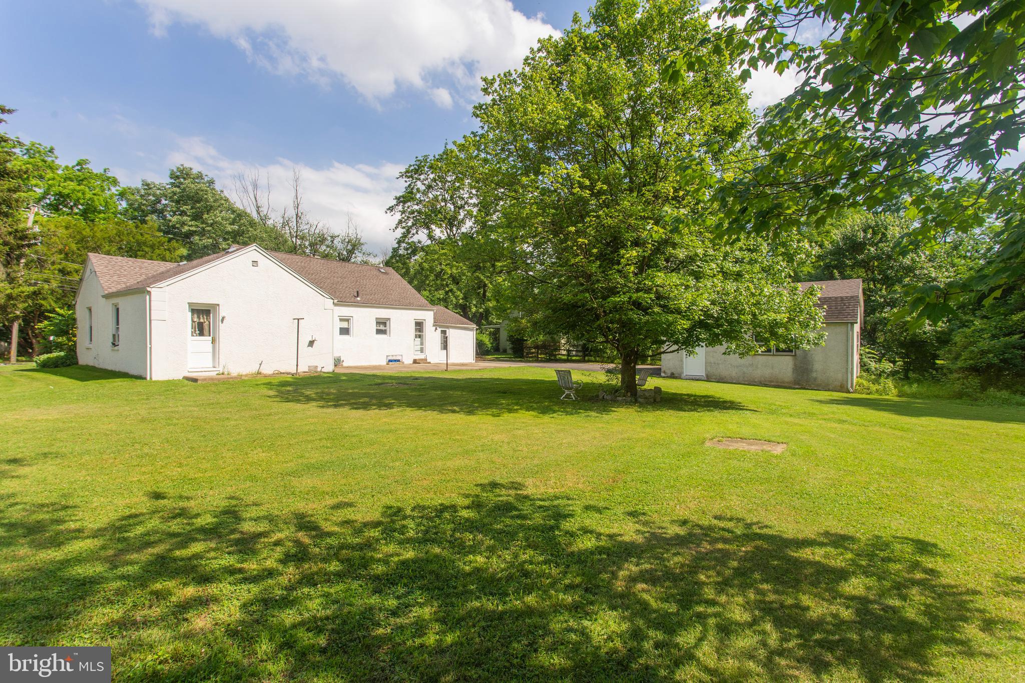 614 Meetinghouse Road Boothwyn, PA 19061 - Photo 6 of 49 Back yard