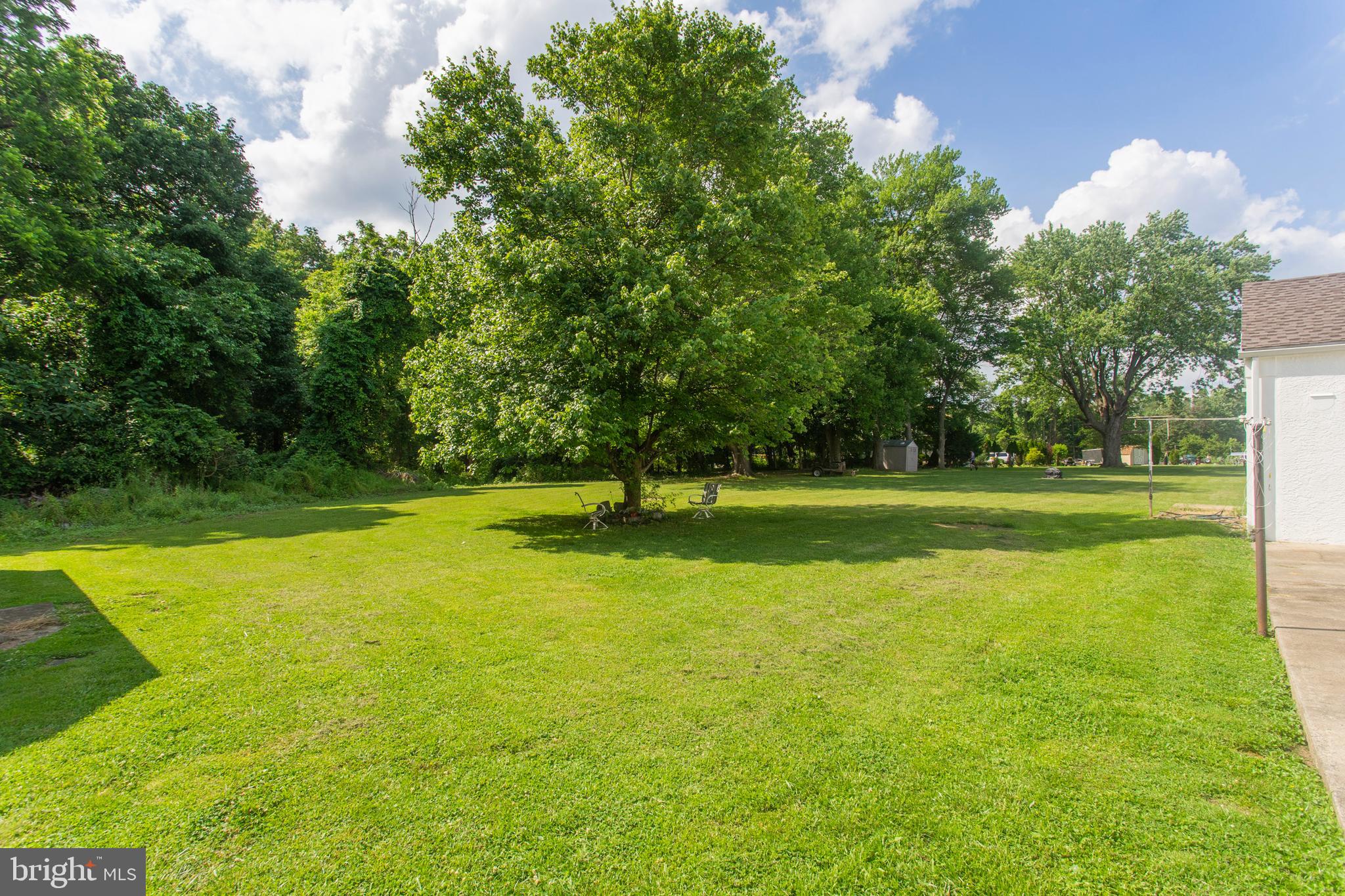 614 Meetinghouse Road Boothwyn, PA 19061 - Photo 9 of 49 Back yard