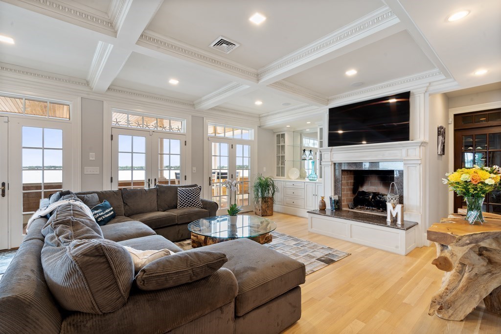 124 Crabtree Road Quincy, MA 02171 - Photo 13 of 41 Gallery Image 13