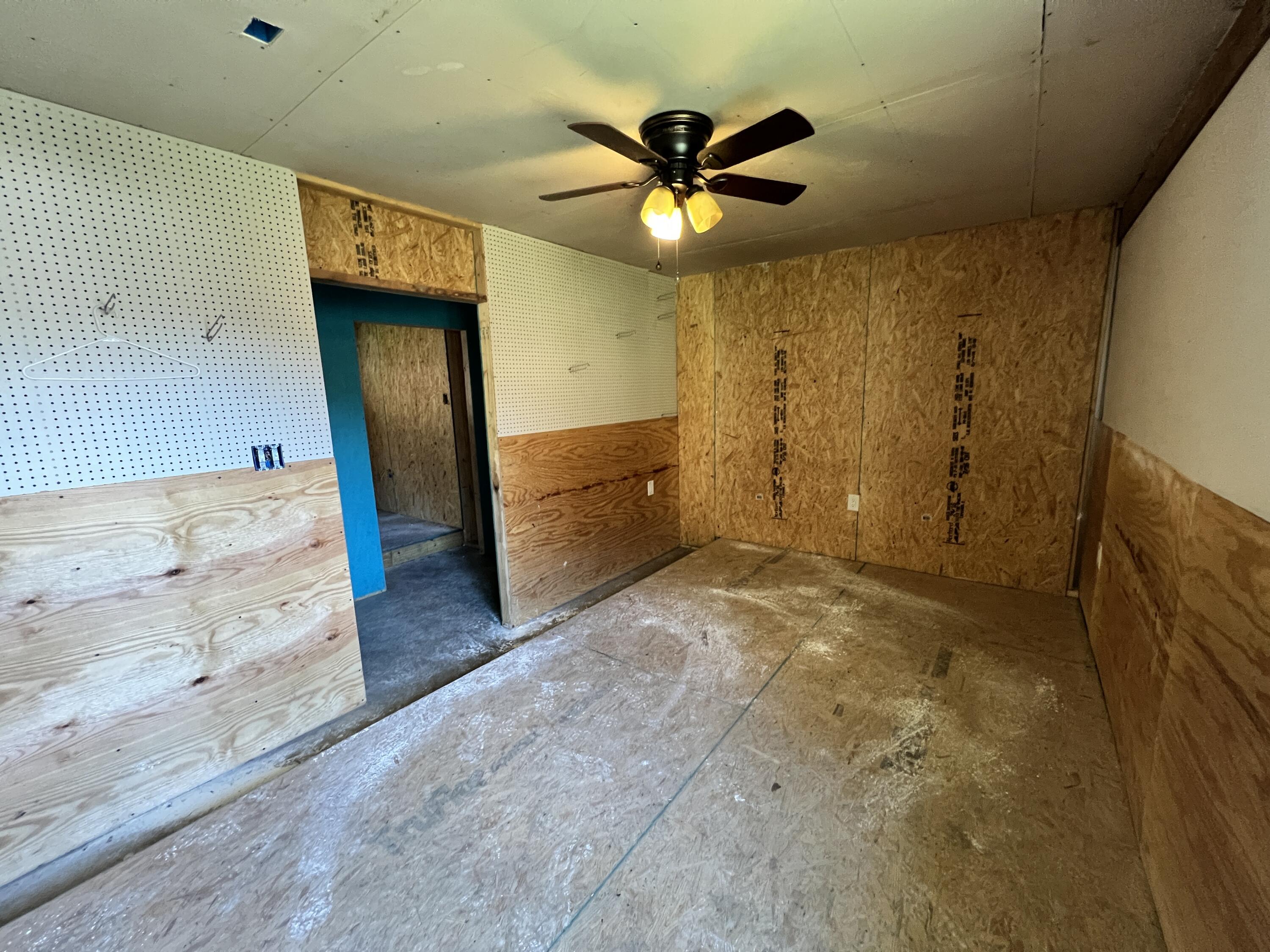 2229 Buckeye Branch Road Flat Lick, KY 40935 - Photo 22 of 101 7ACEBCCE-764B-4CD0-8B28-BC69A2473446