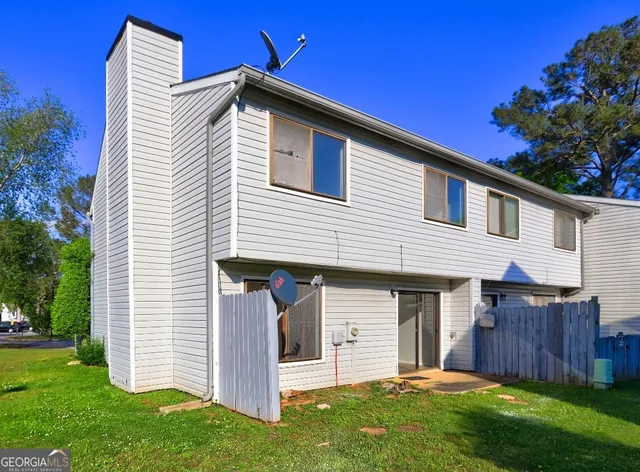 $2,300 | 288 Country Club Drive, Jonesboro, GA 30238