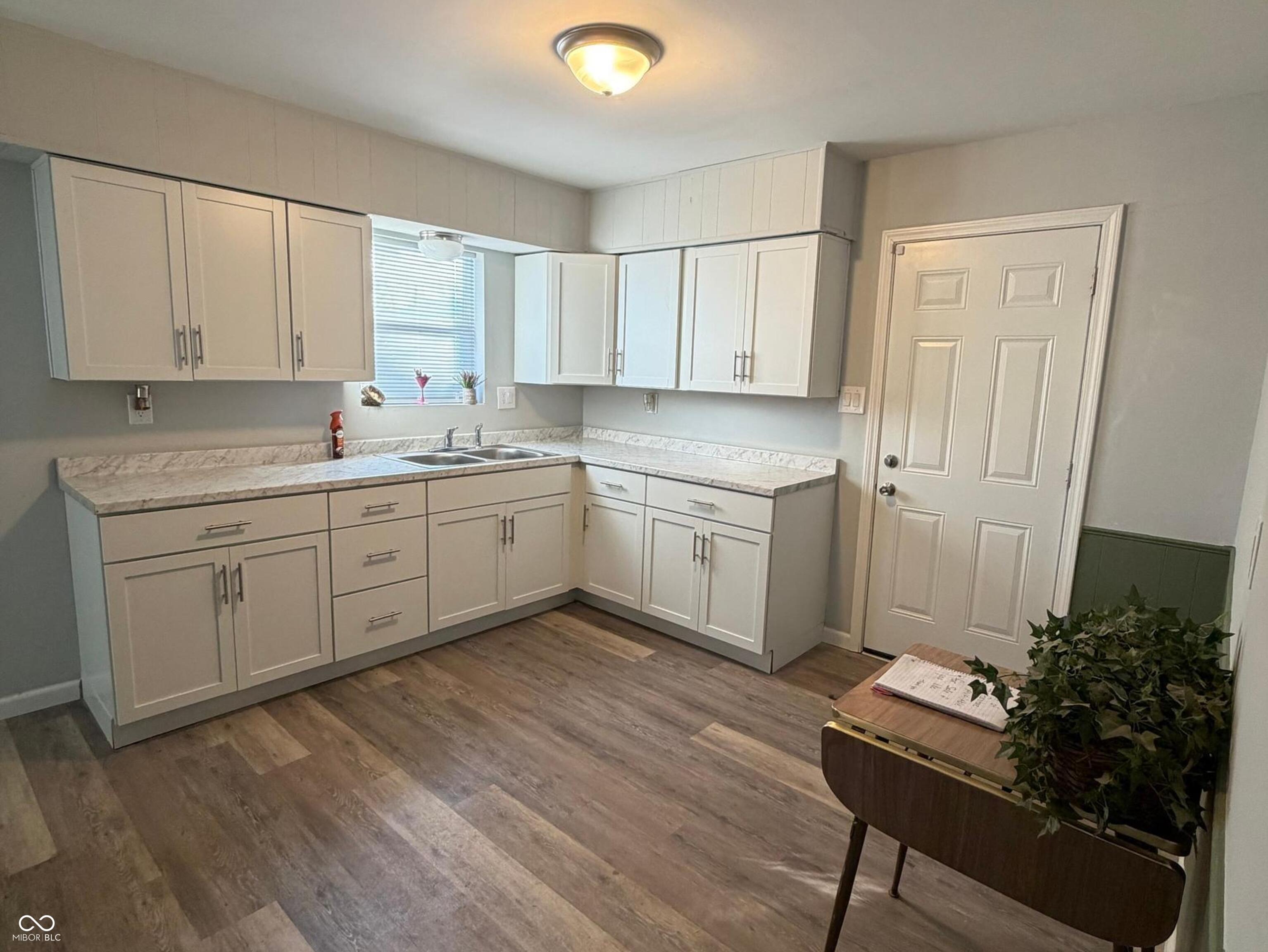 1002 Collier Street Indianapolis, IN 46241 - Photo 4 of 14