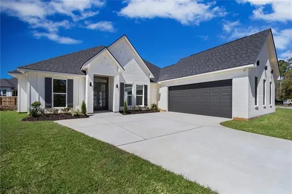 $498,000 | 1073 Abita River Drive, Covington, LA 70433