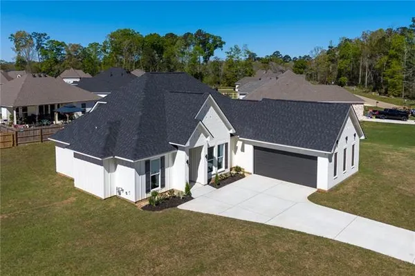 $498,000 | 1073 Abita River Drive, Covington, LA 70433