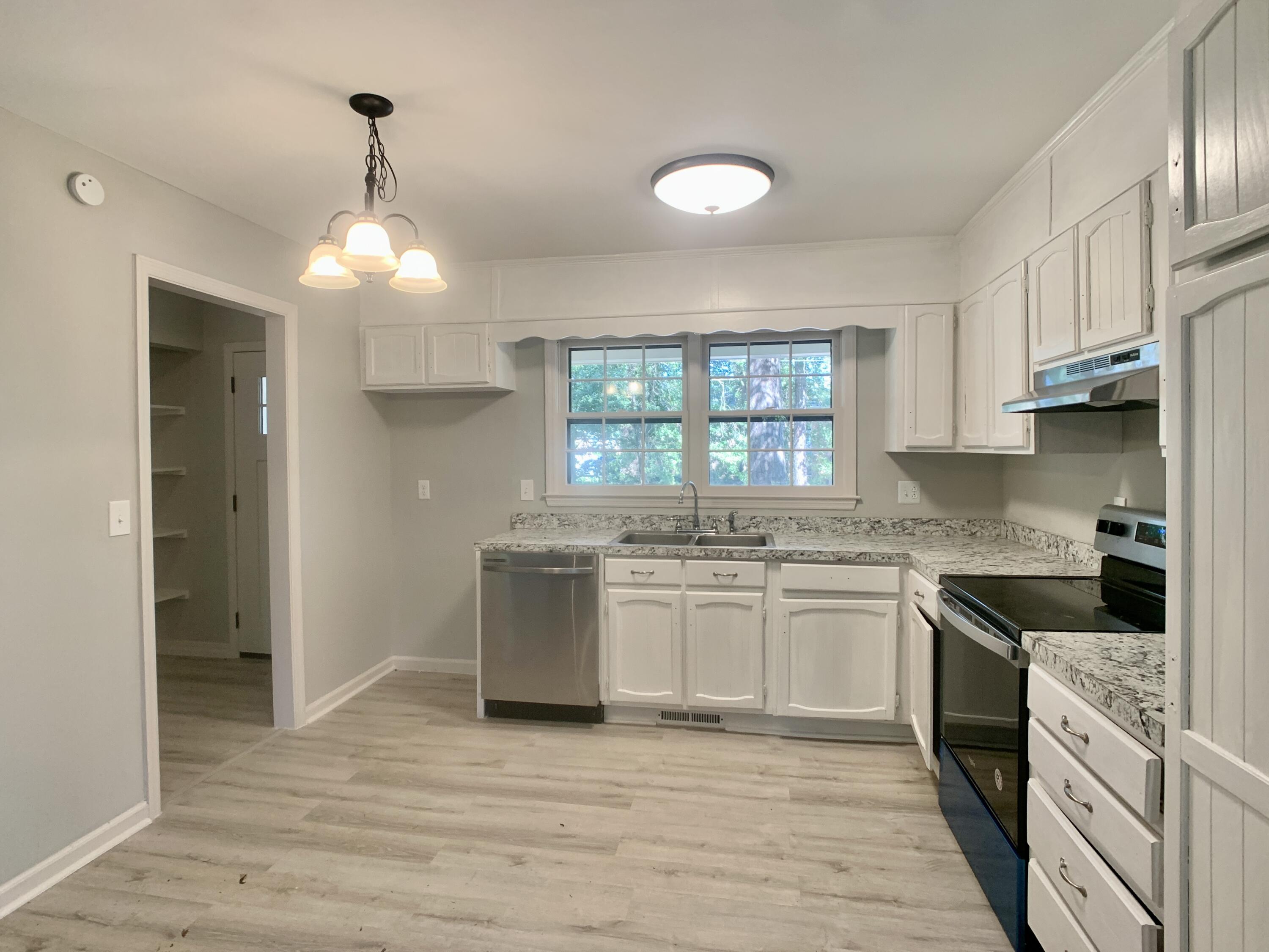 1744 Dogwood Road Charleston, SC 29414 - Photo 14 of 21 IMG_7267
