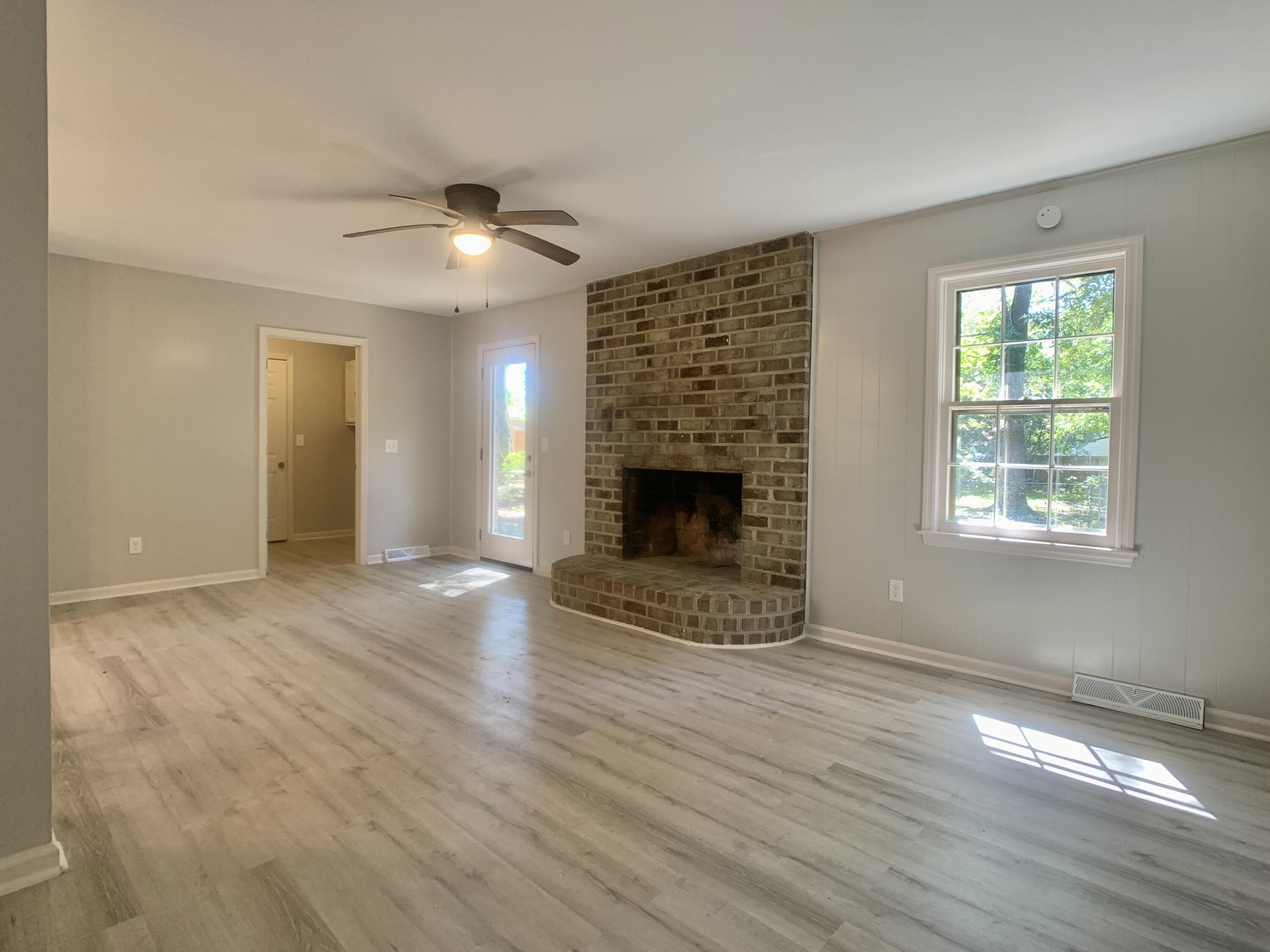 1744 Dogwood Road Charleston, SC 29414 - Photo 5 of 21 IMG_7270