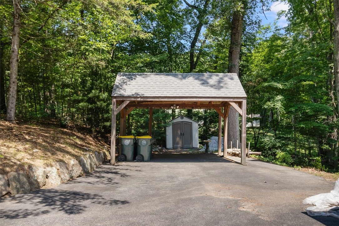 15 Williams Road Smithfield, RI 02917 - Photo 32 of 38