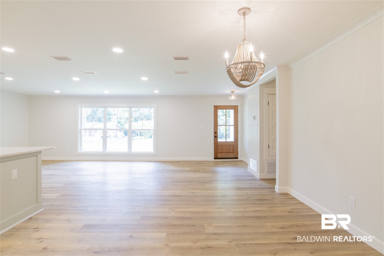 404 Tulip Terrace Fairhope, AL 36532 - Photo 4 of 26