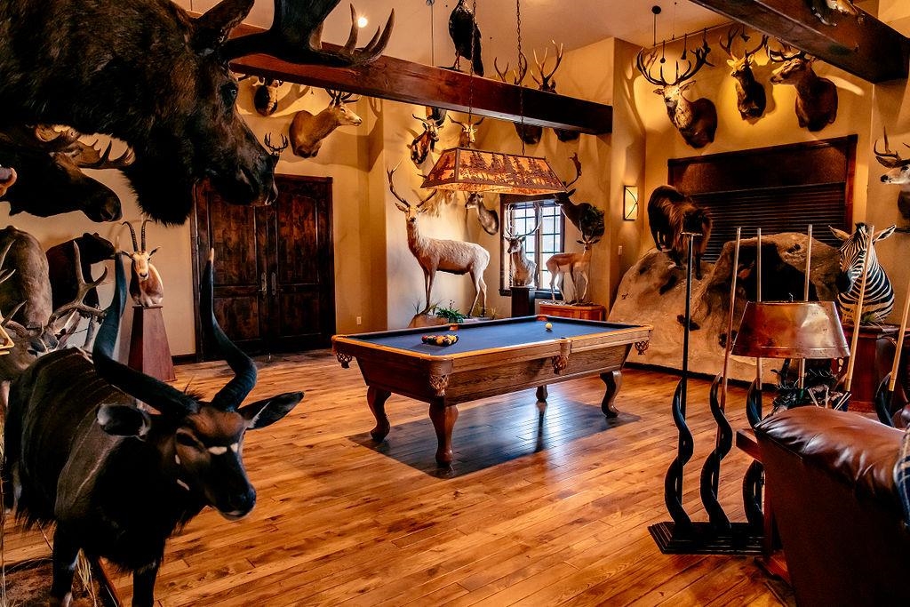 1230 Ridgeview Rangely, CO 81648 - Photo 40 of 42 a view of gym equipment and front view of retail shop