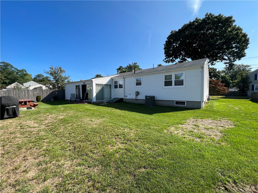 121 Lloyd Avenue Warwick, RI 02889 - Photo 36 of 37