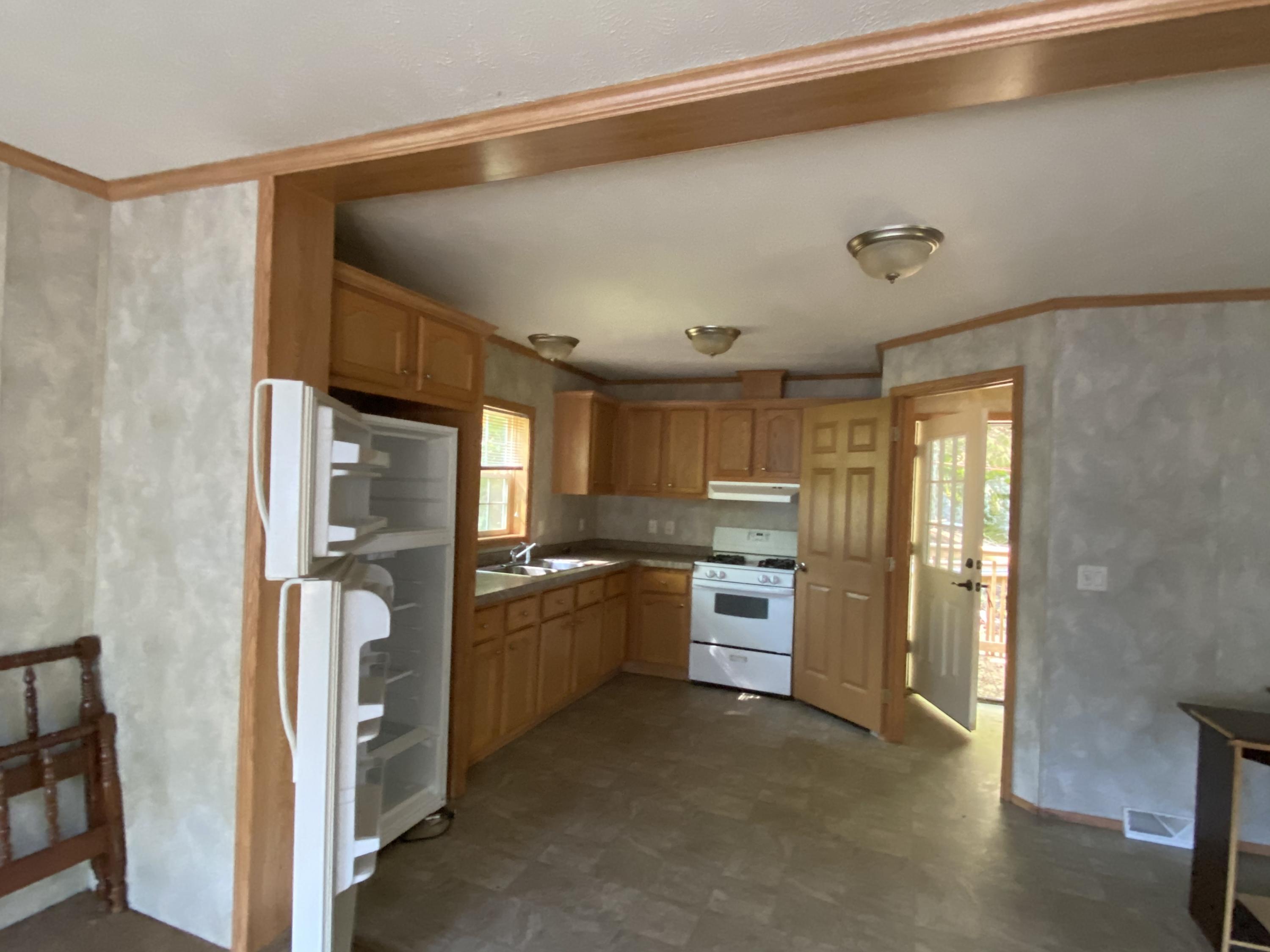 607 Parker Head Road Phippsburg, ME 04562 - Photo 2 of 8 IMG_1776