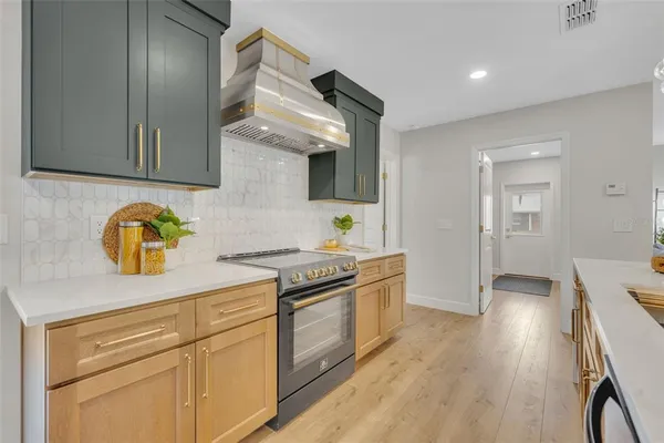 $775,000 | 350 Cornwall Road, Winter Park, FL 32792