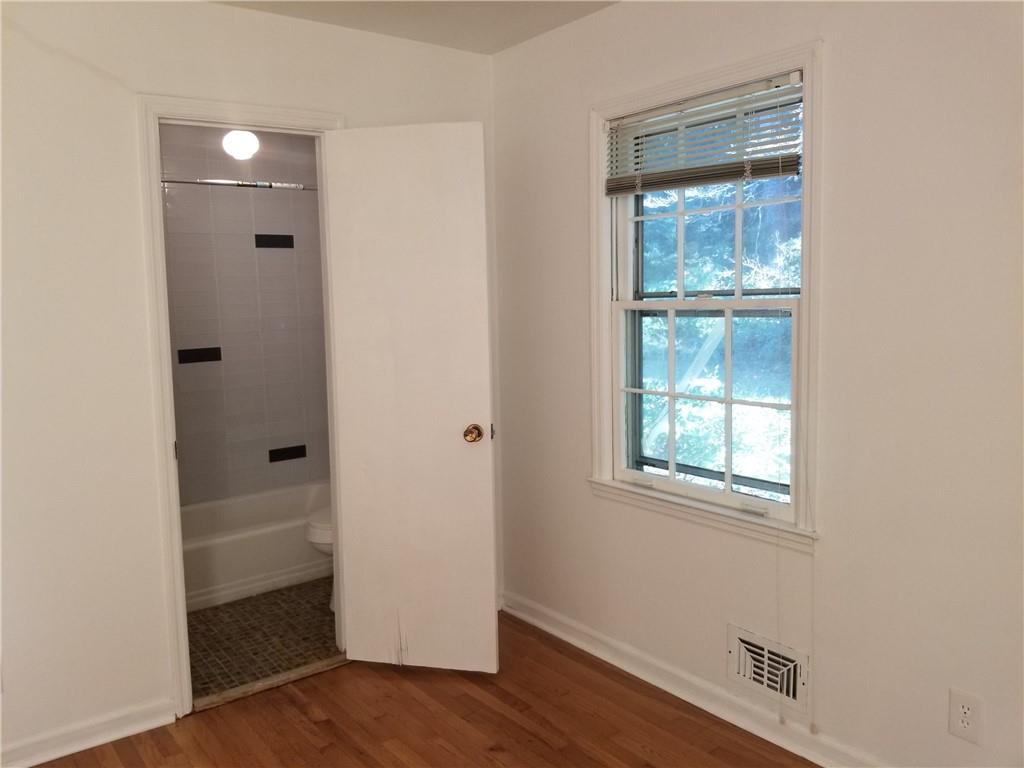 2467 Woodside Way Atlanta, GA 30341 - Photo 12 of 25