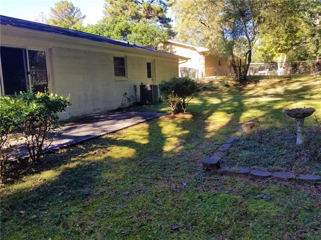 2467 Woodside Way Atlanta, GA 30341 - Photo 22 of 25