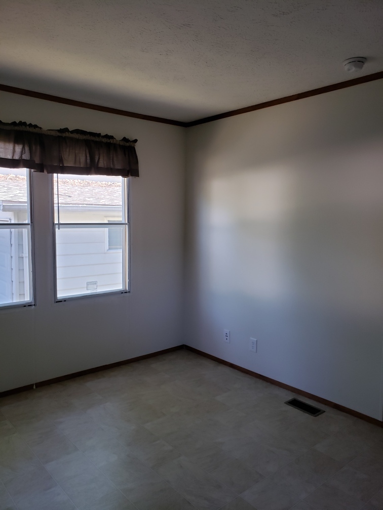 1092 Candida Road Elgin, IL 60123 - Photo 4 of 12