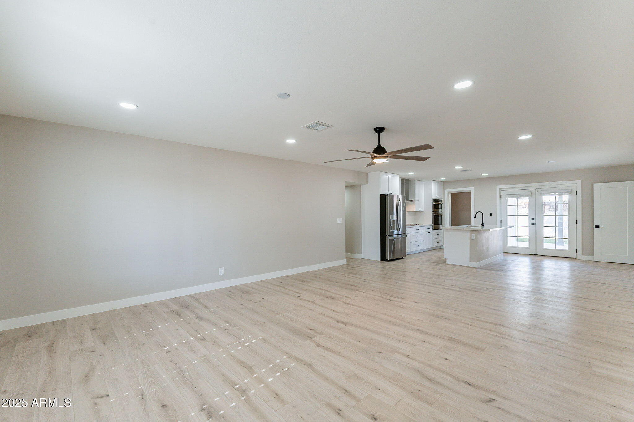 8202 East Piccadilly Road Scottsdale, AZ 85251 - Photo 9 of 35 Main Living Area