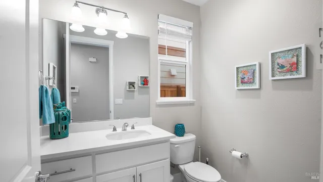 $795,000 | 1212 Del Rancho Way, Petaluma, CA 94954