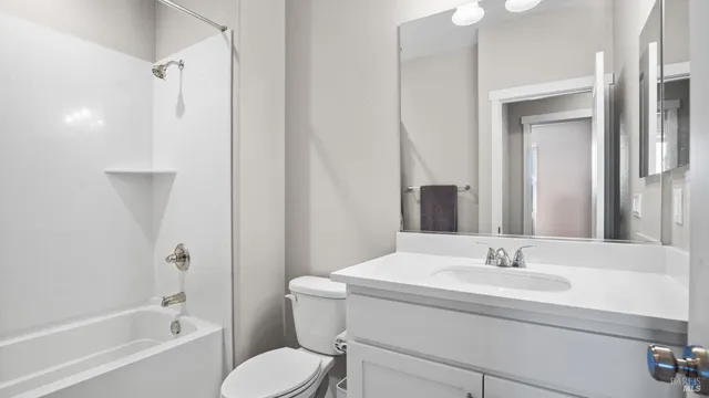 $795,000 | 1212 Del Rancho Way, Petaluma, CA 94954