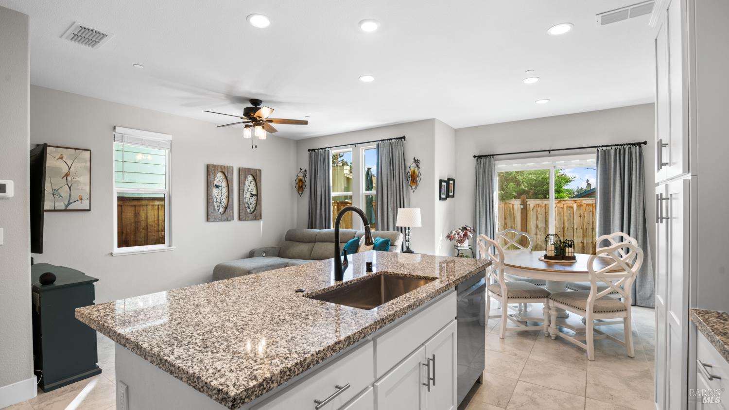 1212 Del Rancho Way Petaluma, CA 94954 - Photo 9 of 28