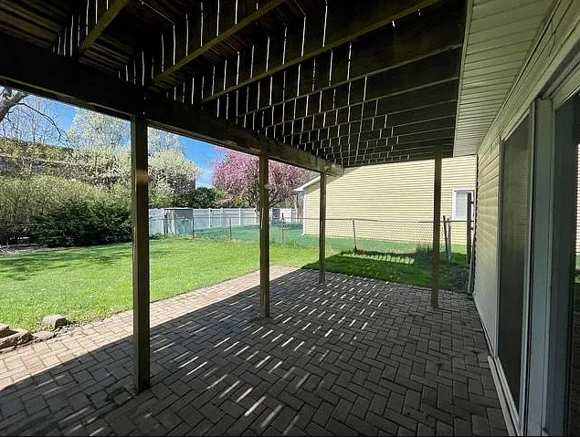 168 Farm Gate Lane Bolingbrook, IL 60440 - Photo 15 of 17