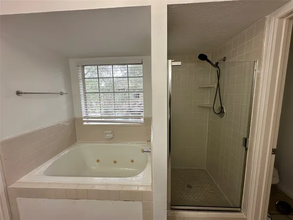 $2,450 | 2204 Gemini Avenue, Houston, TX 77058