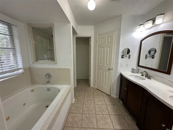 $2,450 | 2204 Gemini Avenue, Houston, TX 77058